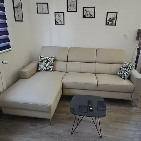 Mars E-4 * Pula